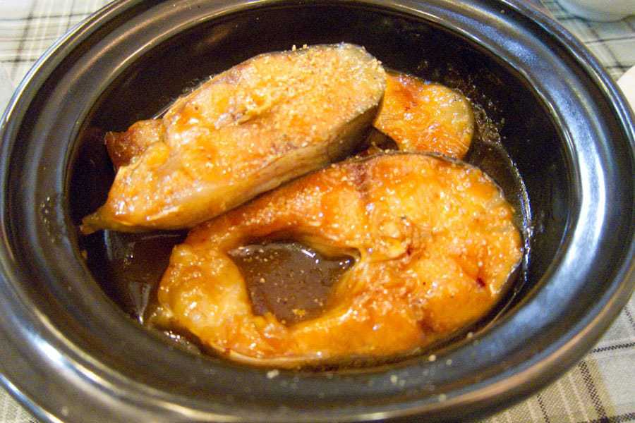 Ca_kho_to-Braised-catfish-in-a-claypot