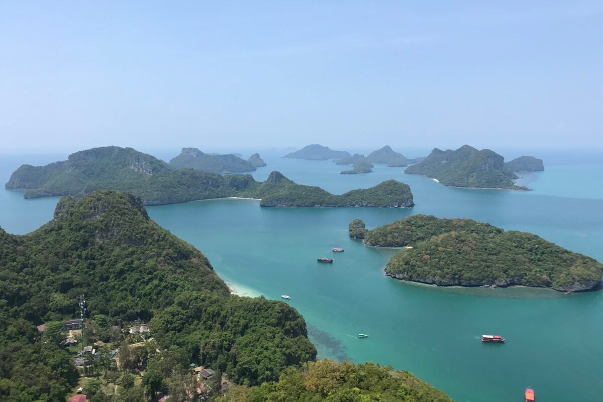 Should Foreigners Pay More than Locals to Visit Attractions? 💰🤷